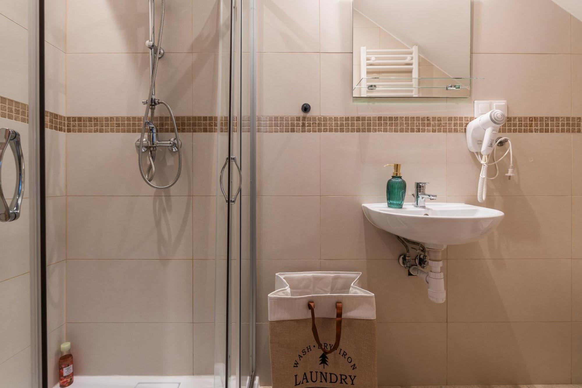 Jaskolka - Pokoje I Apartament Przy Plazy Olsztyn  Esterno foto