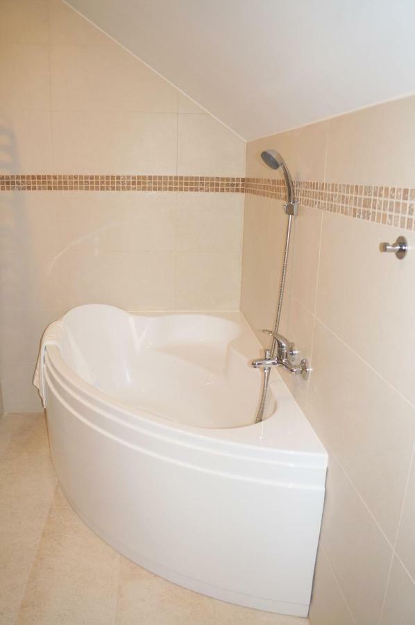 Jaskolka - Pokoje I Apartament Przy Plazy Olsztyn  Esterno foto